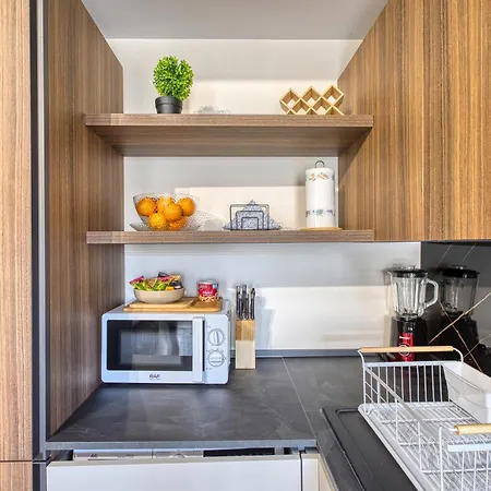 Raphael's - 2 Bedroom By Solea Homes *