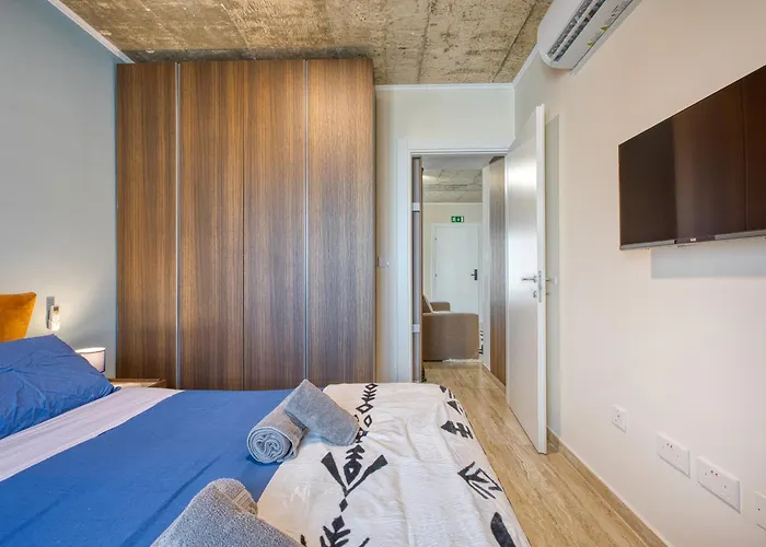 Raphael's - 2 Bedroom By Solea Homes *