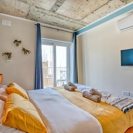Raphael's - 2 Bedroom By Solea Homes アパート スリーマ