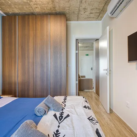 Raphael's - 2 Bedroom By Solea Homes *