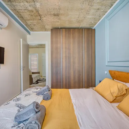 Raphael's - 2 Bedroom By Solea Homes *