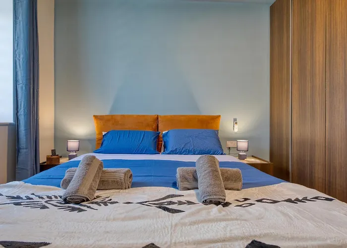 Raphael's - 2 Bedroom By Solea Homes * 슬리에마