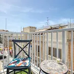 Raphael's - 2 Bedroom By Solea Homes *