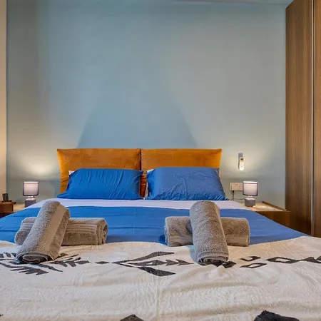 Raphael's - 2 Bedroom By Solea Homes * スリーマ