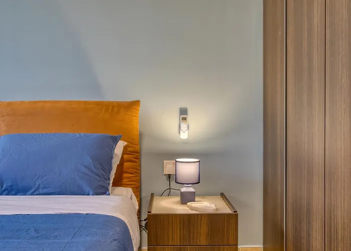 Raphael's - 2 Bedroom By Solea Homes アパート